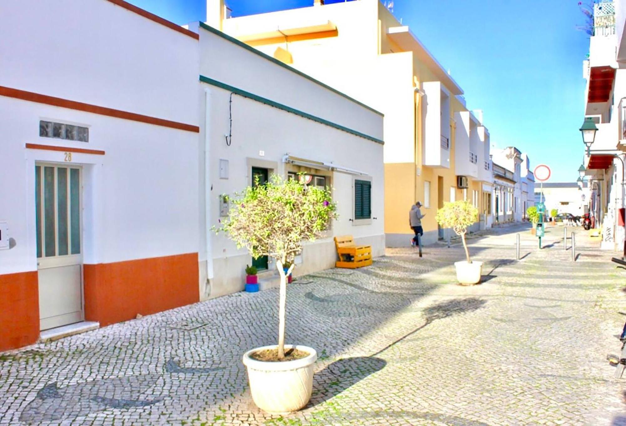 Casa Do Carmo Fuzeta By Junto Ao Mar Villa Bagian luar foto